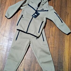 Nike Kids Beige Sweatpants & Hoodie Set